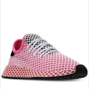 Women’s adidas Deerupt Runner shoe